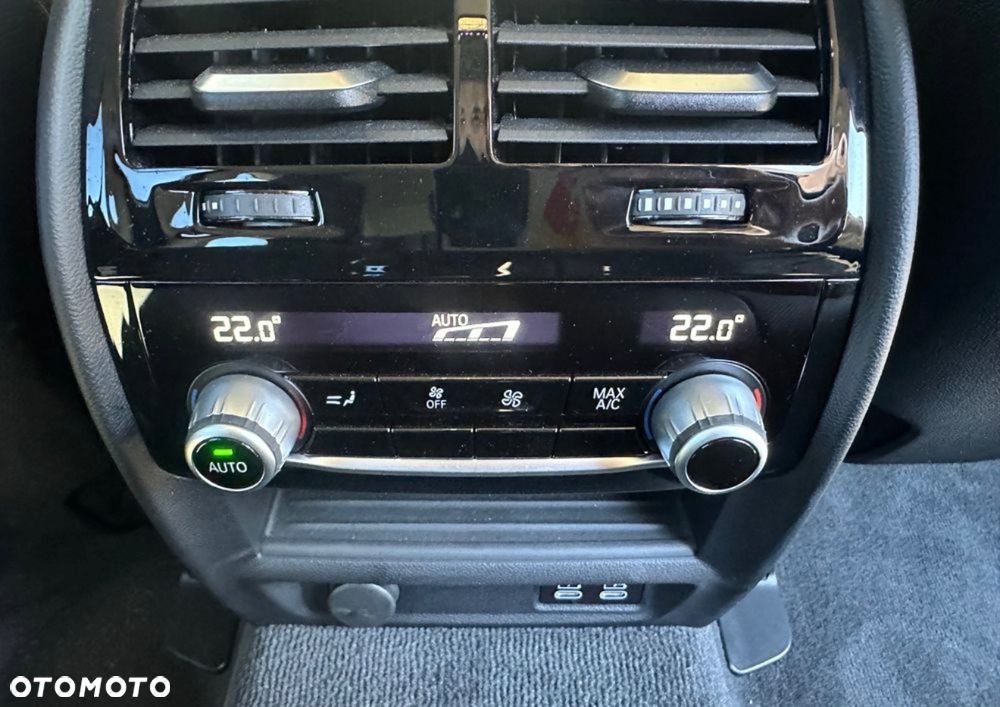 BMW Seria 5 530e xDrive PHEV M Sport - 12