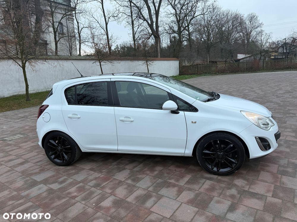 Opel Corsa 1.4 16V Color Elegance - 2