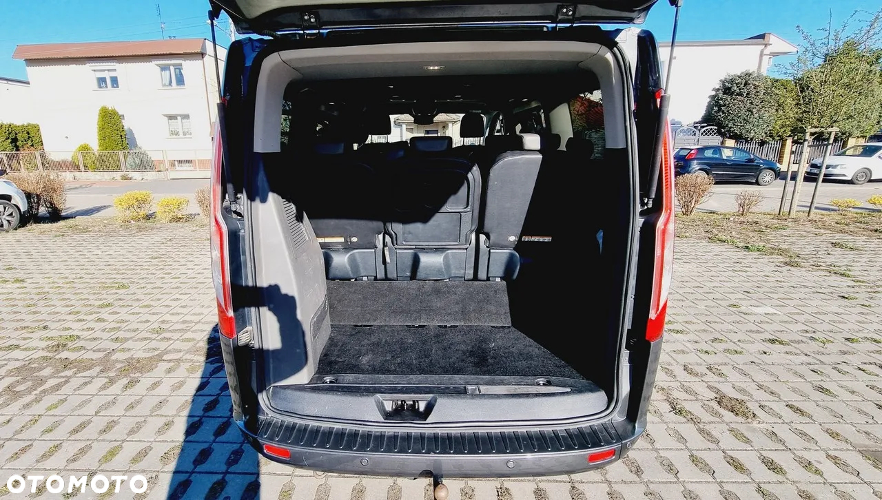 Ford Tourneo Custom - 9