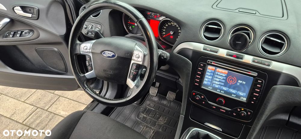 Ford Galaxy 2.0 TDCi Trend - 24