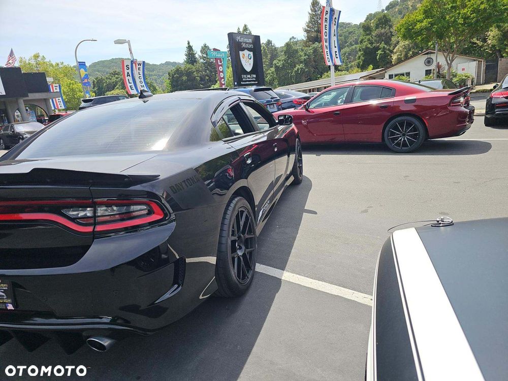 Dodge Charger 5.7 R/T Daytona - 2