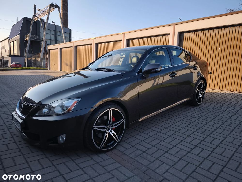 Lexus IS 250 Executive Line - 1