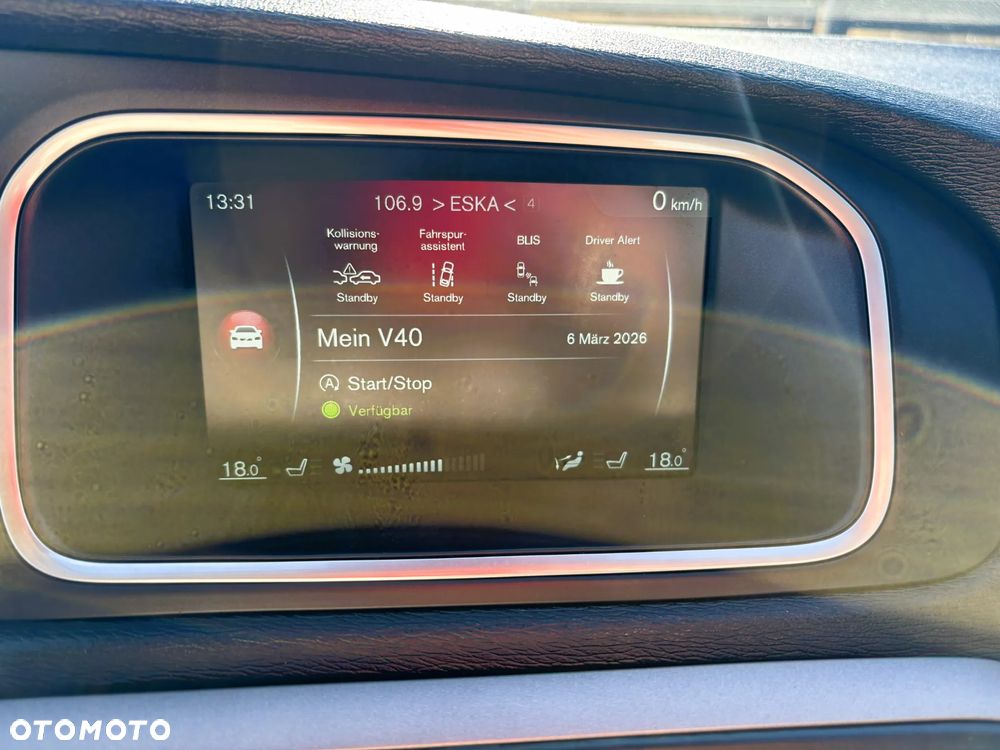 Volvo V40 D4 Geartronic RDesign - 27