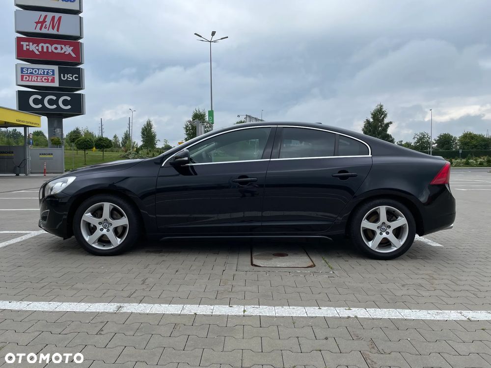Volvo S60 D5 Summum - 3