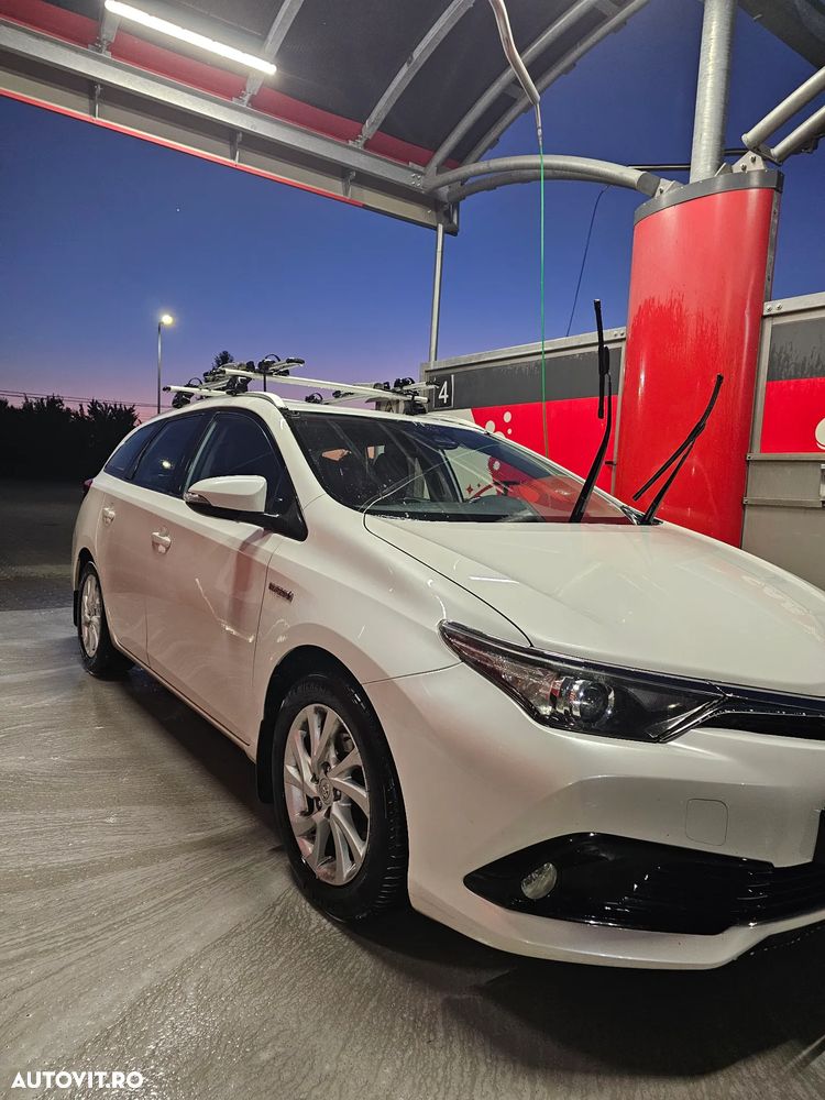 Toyota Auris 1.8 L VVT-i Luna - 11