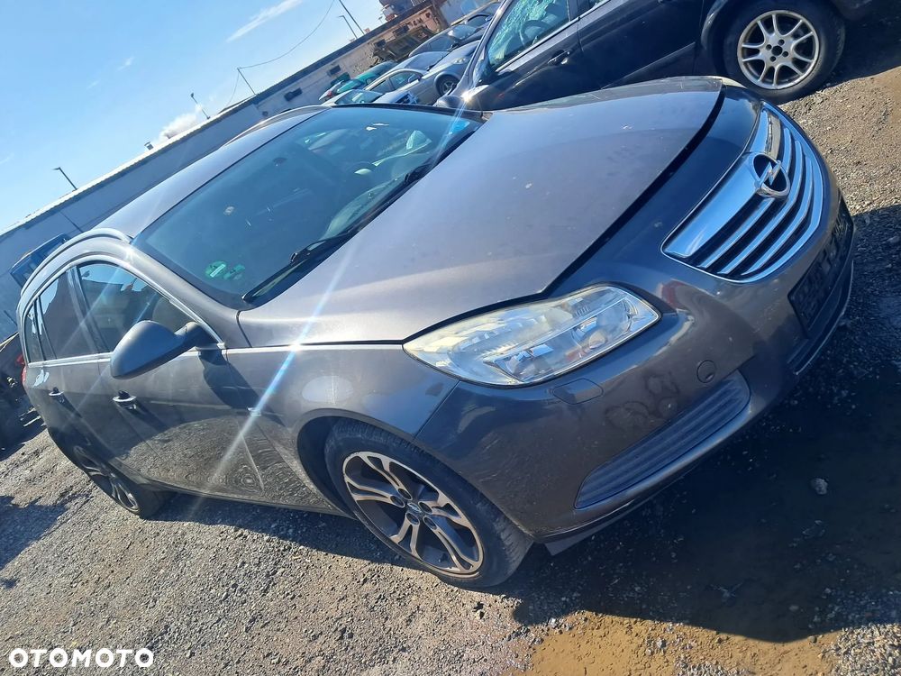OPEL INSIGNIA A KOMBI 2010 2.0 CDTI KOD LAK: Z177 - 2