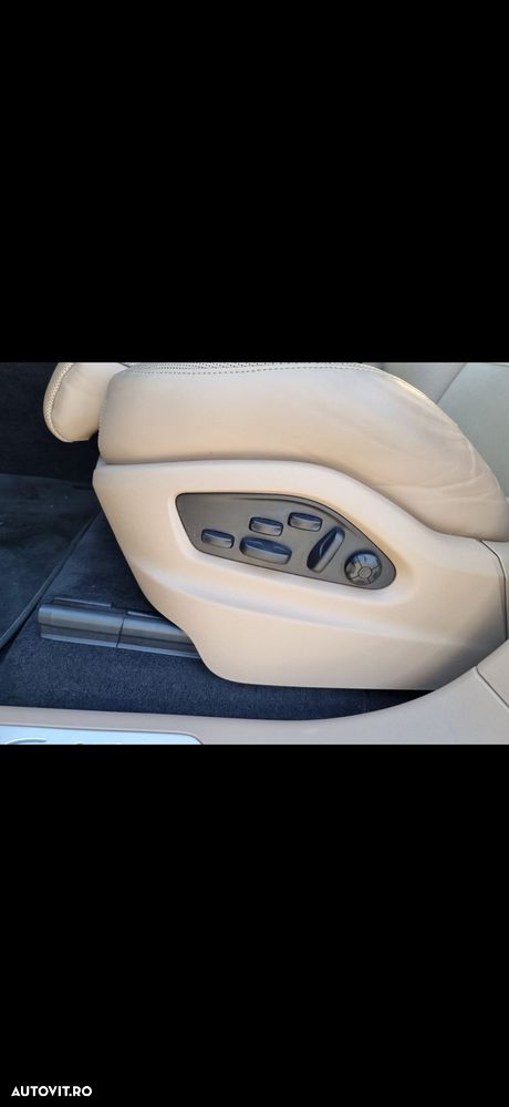Porsche Cayenne Coupe E-Hybrid - 8