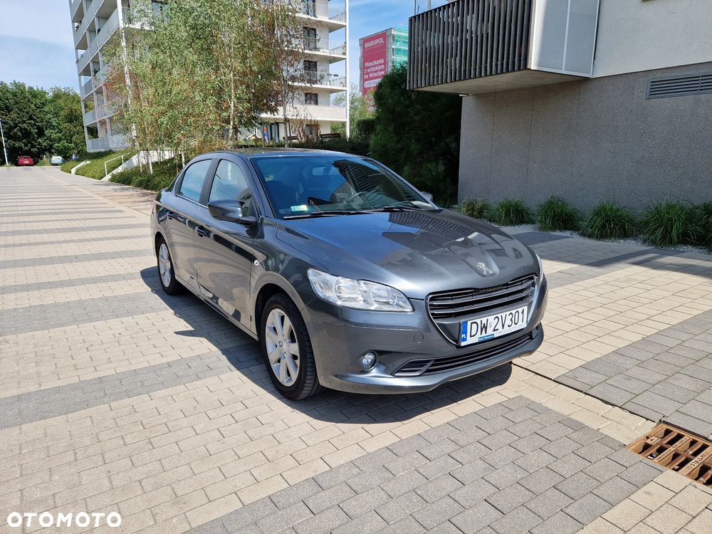 Peugeot 301 1.6 VTi Allure - 8