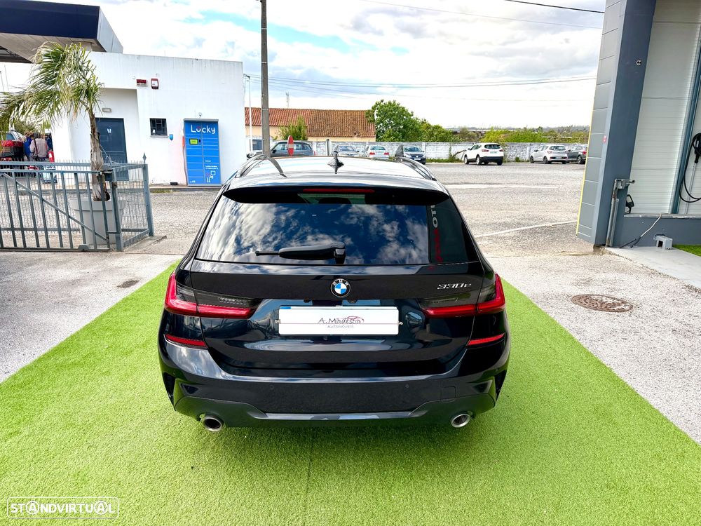 BMW 330 e Pack Desportivo M Auto - 5