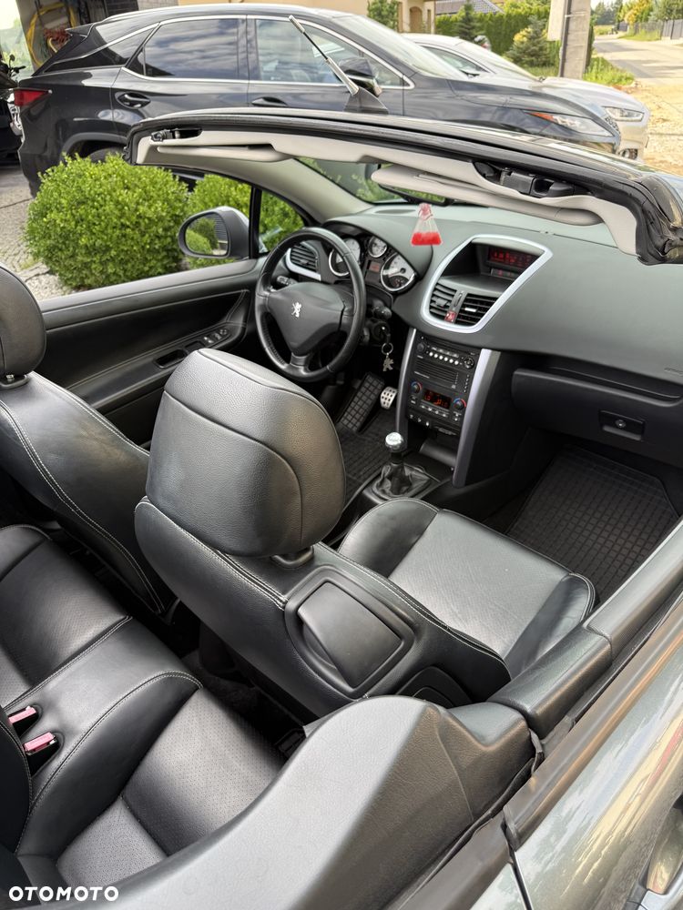 Peugeot 207 CC - 13
