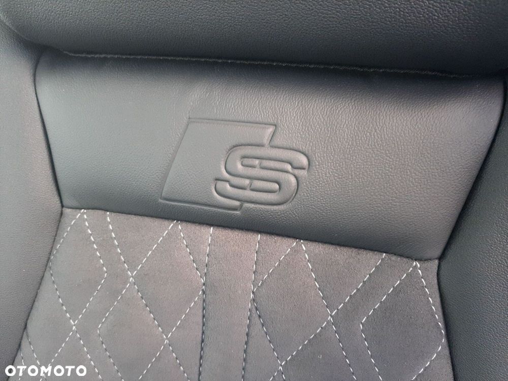 Audi Q4 Sportback e-tron - 14