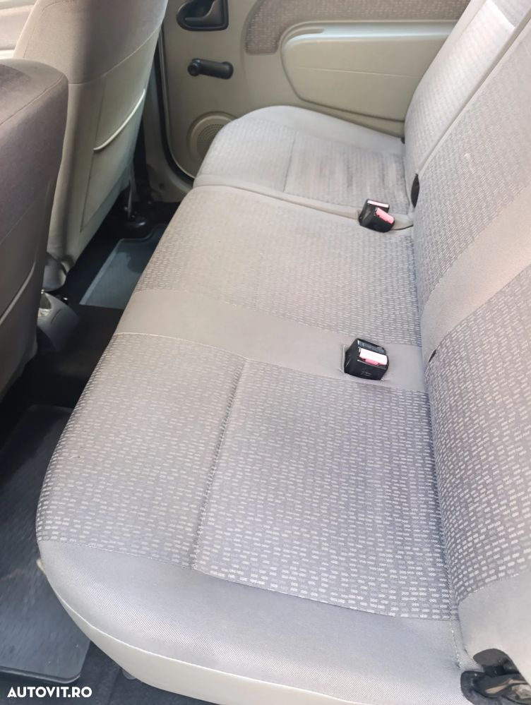 Dacia Logan K90 1.6 16v Laureate - 7