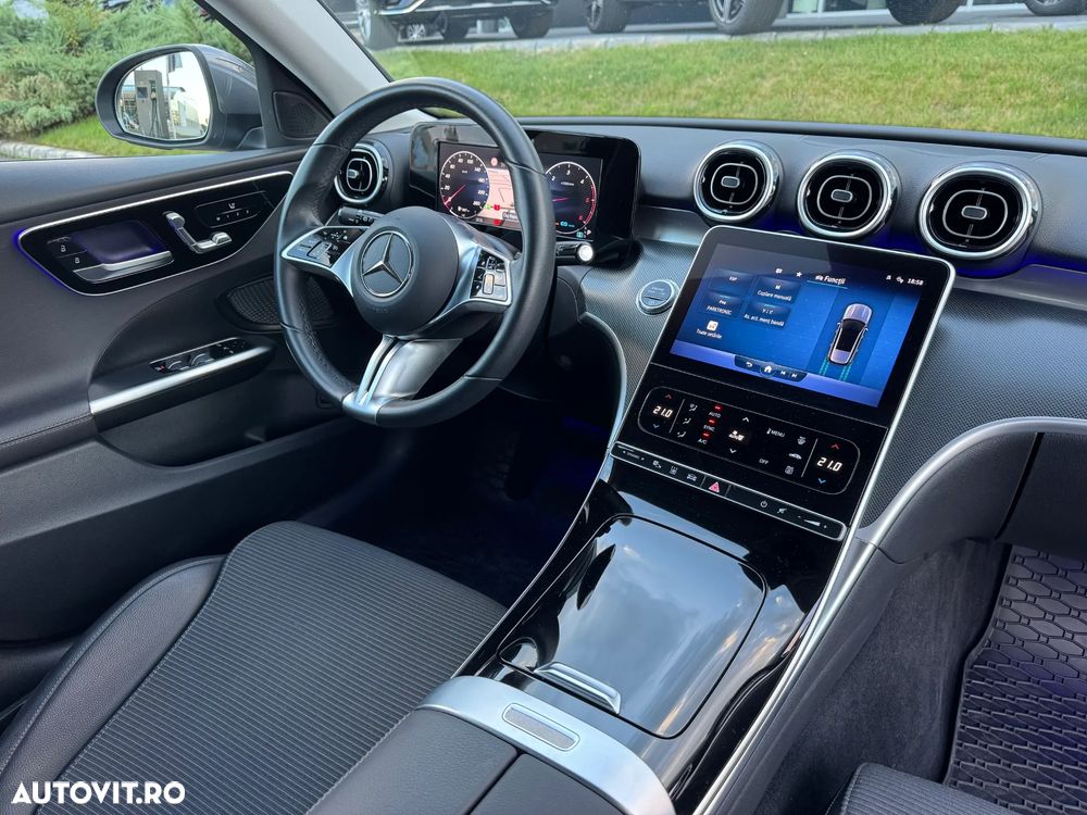 Mercedes-Benz C 220 d 4Matic 9G-TRONIC - 11
