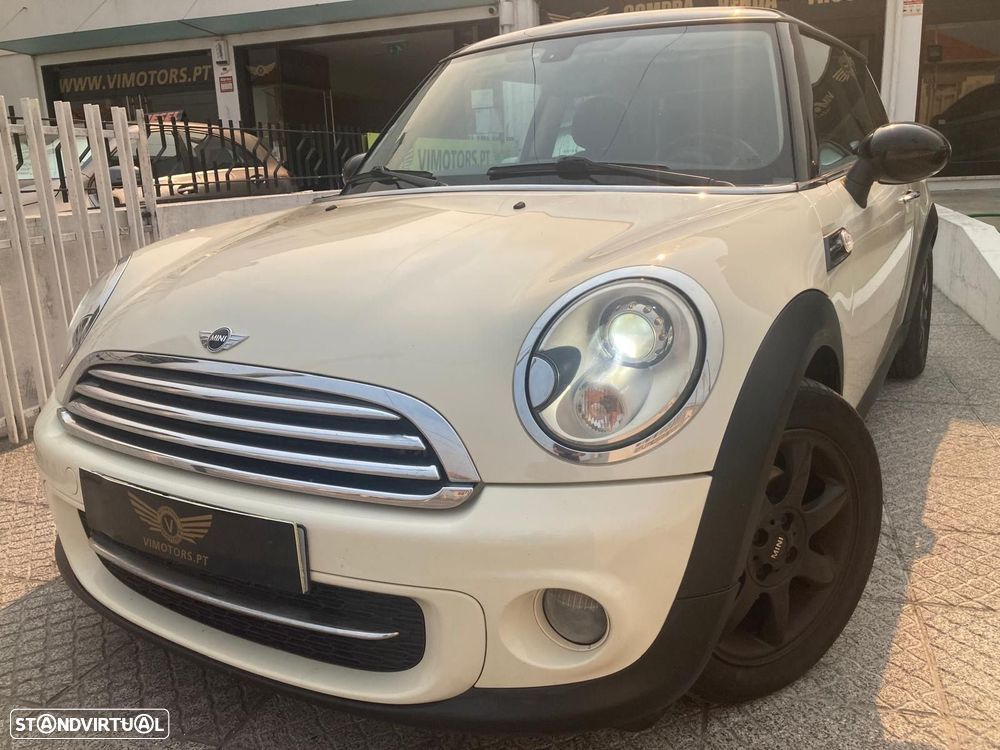 MINI 3 Portas Cooper D - 5