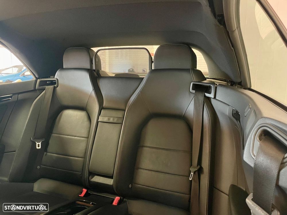 Mercedes-Benz E 200 CGi Elegance BlueEfficiency - 32