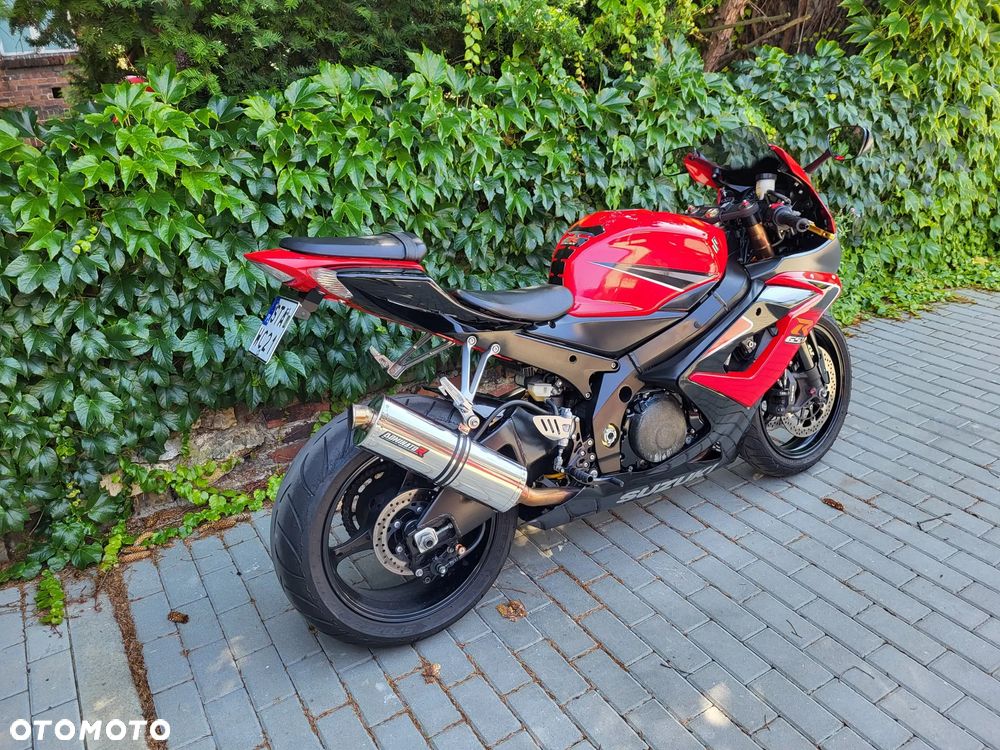 Suzuki GSX-R - 11