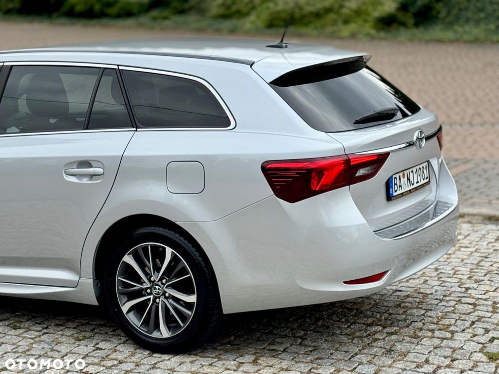 Toyota Avensis - 30