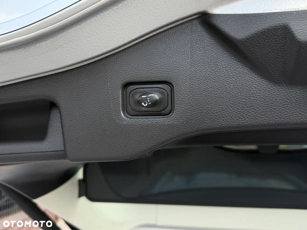 Ford Mondeo SW 2.0 EcoBlue Titanium - 36