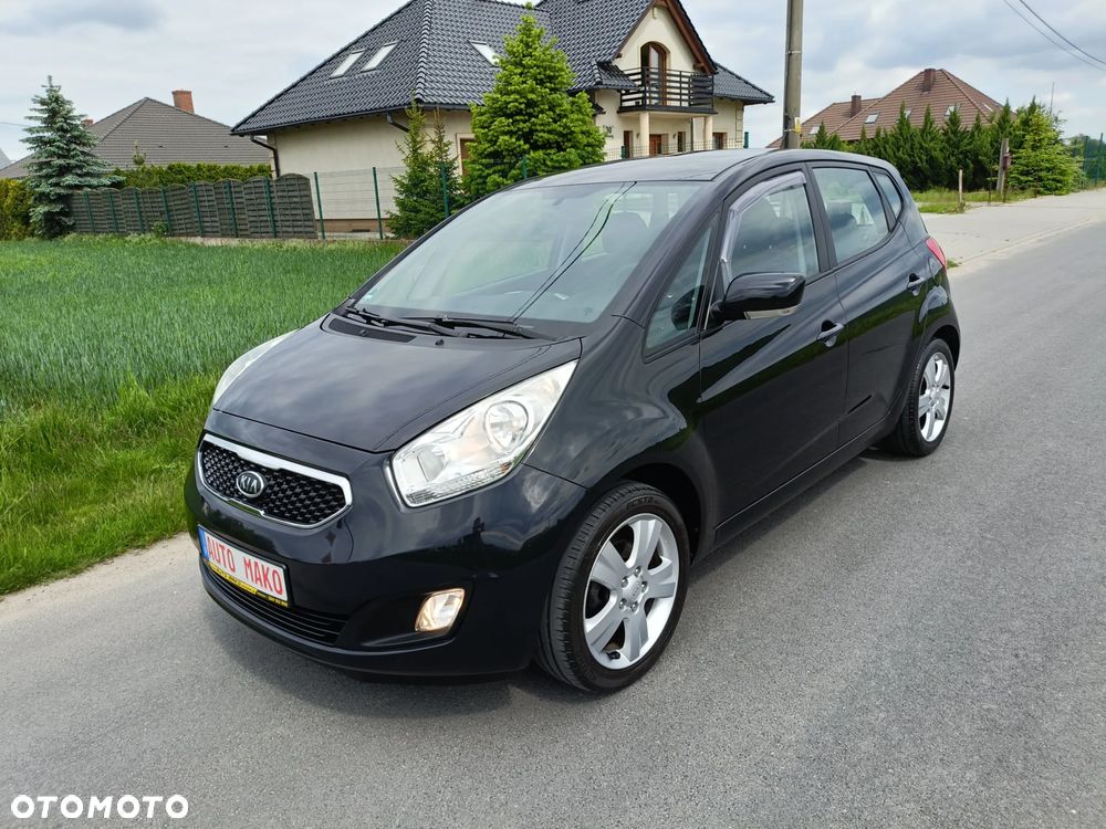 Kia Venga - 36