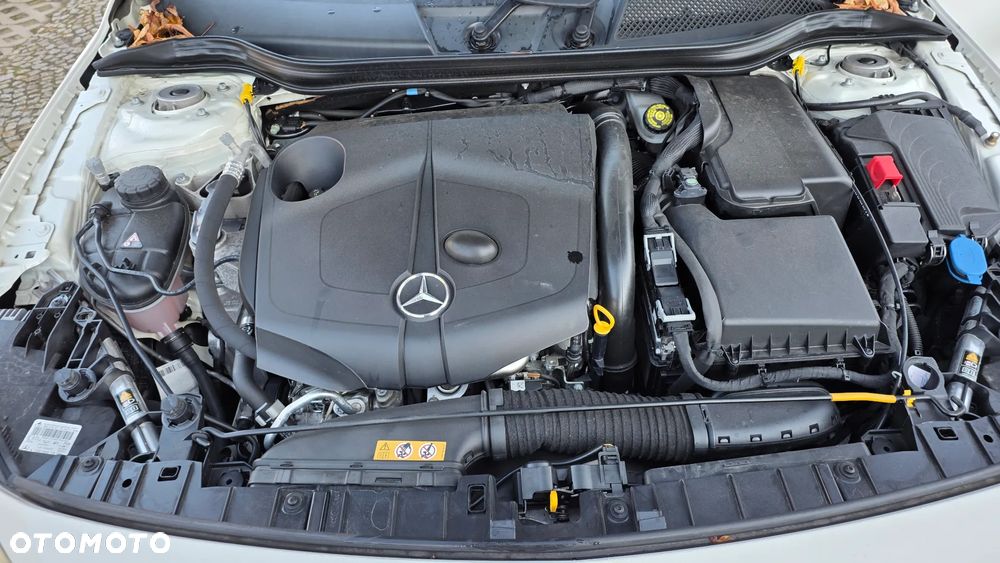 Mercedes-Benz GLA 200 d 4-Matic AMG Line - 22