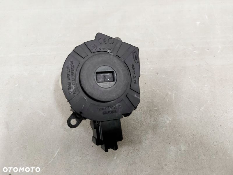 volvo c30 2.0 b stacyjka kluczyk wkładka zamka - 4