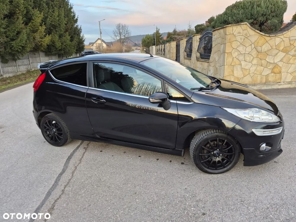 Ford Fiesta 1.25 Platinium X - 3