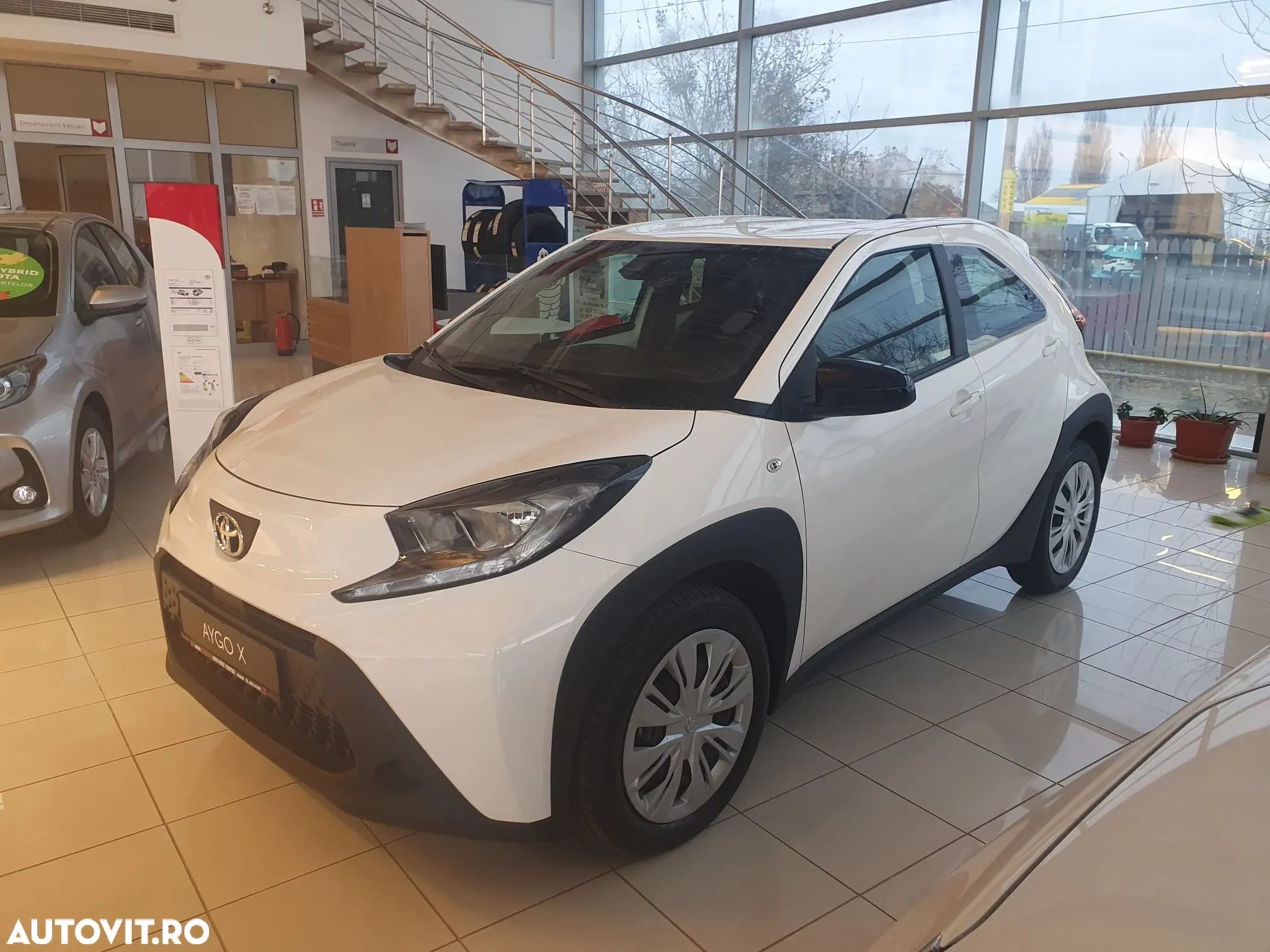 Toyota Aygo X 1.0l MT Active - 1