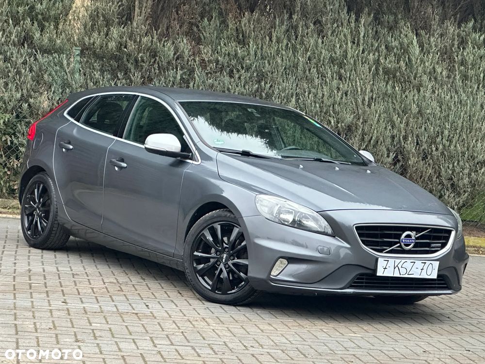 Volvo V40 D2 R Design - 1