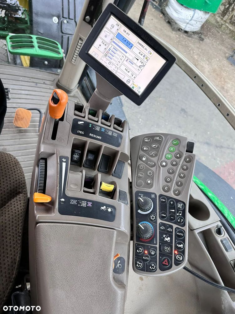 John Deere 7200R - 19