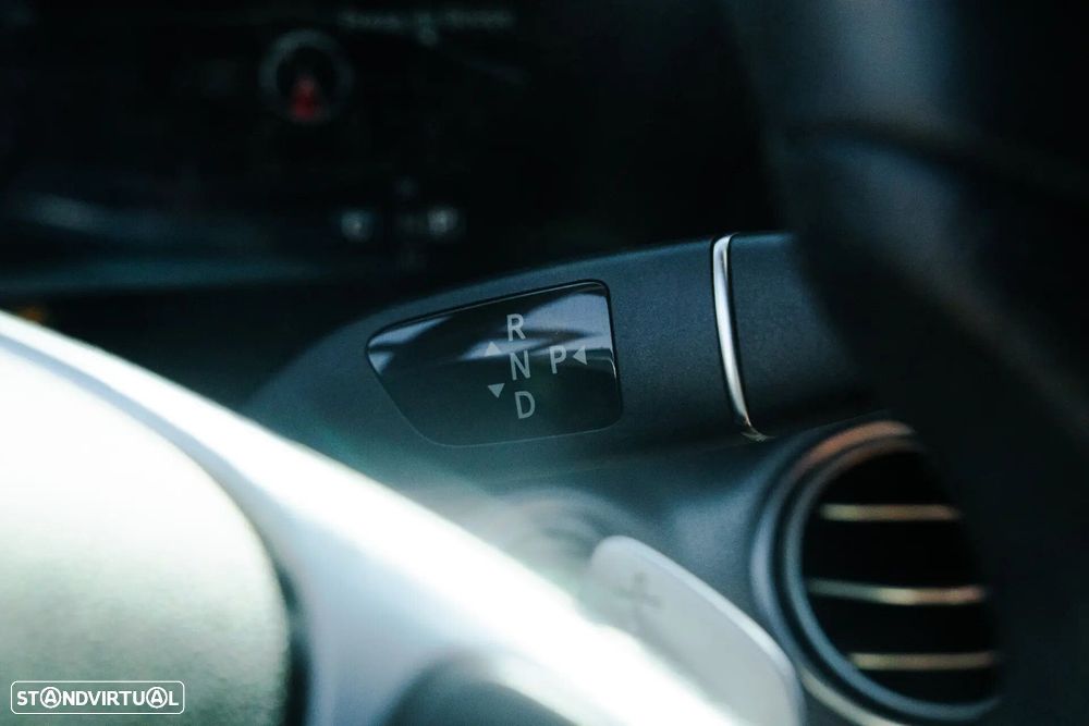 Mercedes-Benz E 350 D AMG - 36