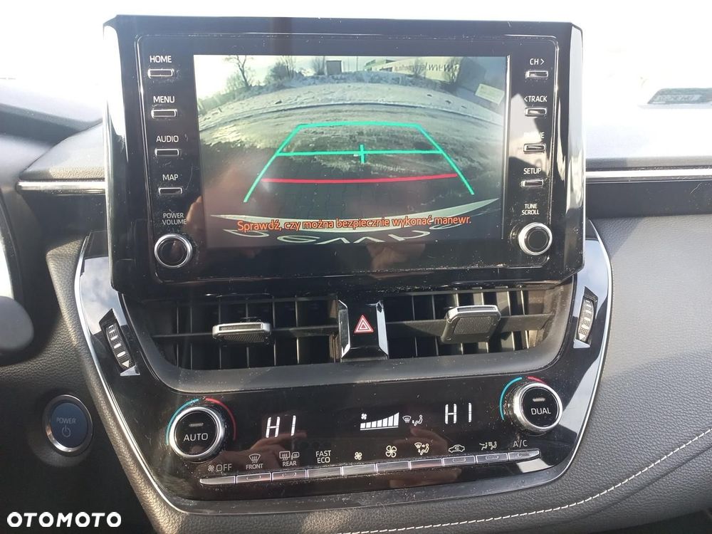Toyota Corolla 1.8 Hybrid Comfort - 22