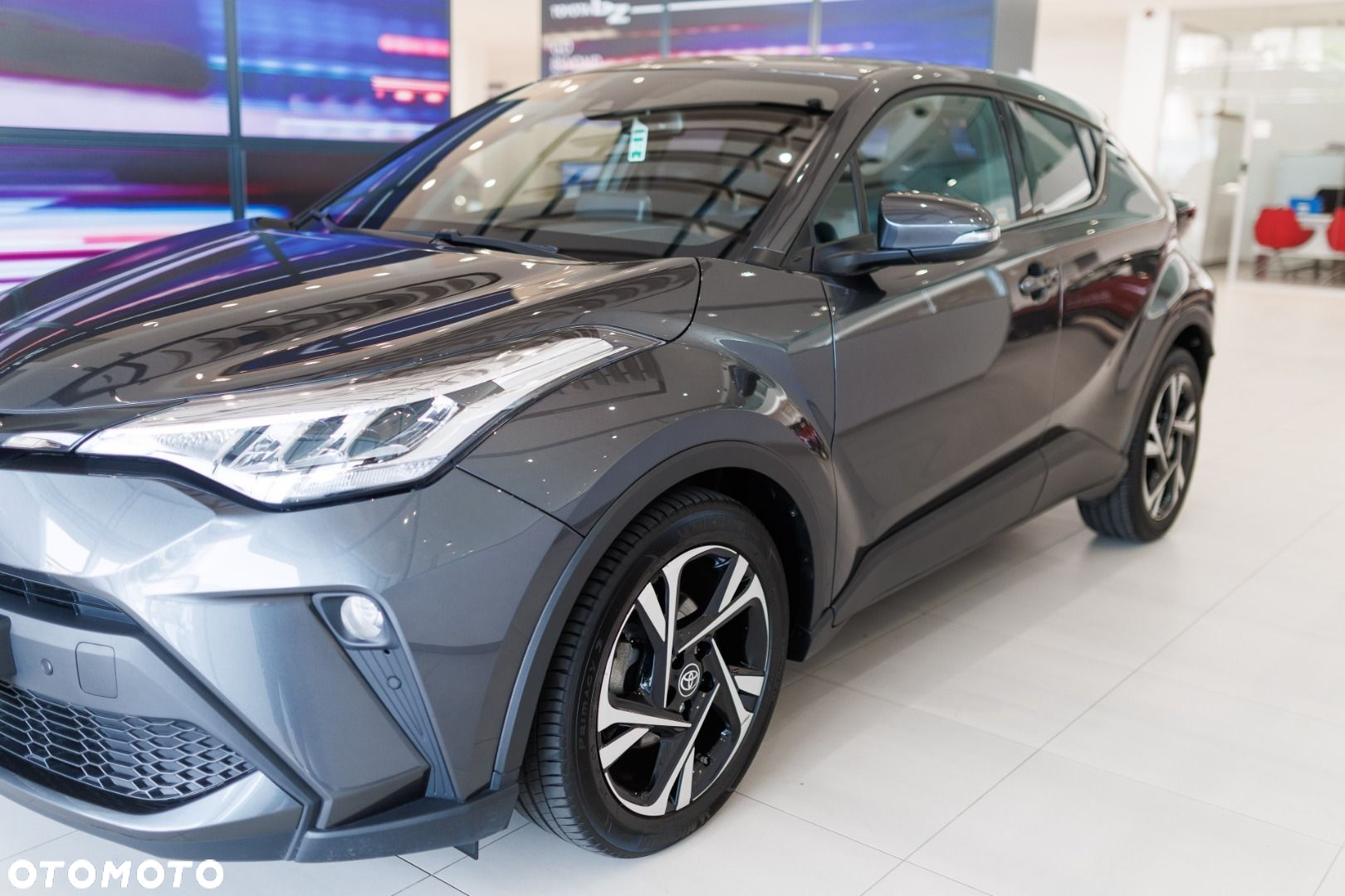 Toyota C-HR - 4