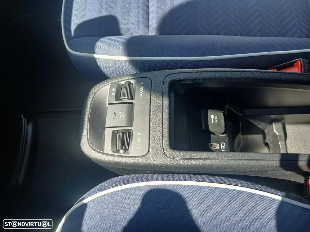 Fiat 500e 42kWh Pop — fotografia 21