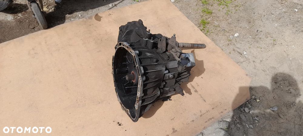 PÓŁOŚ PRAWA 2.2 CDI MERCEDES VITO - 11