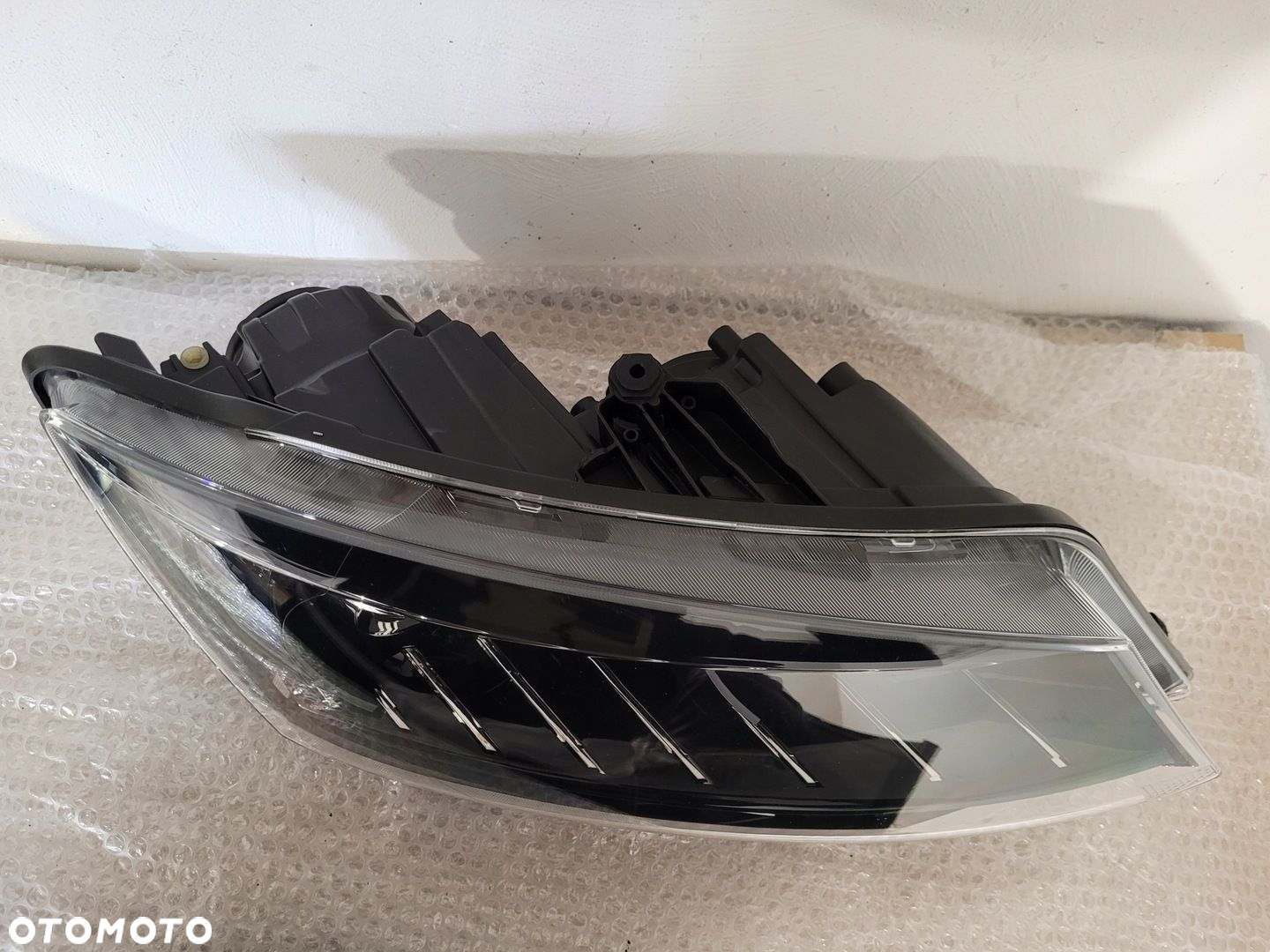 Skoda Fabia III lampa przód prawa soczewka led - 3