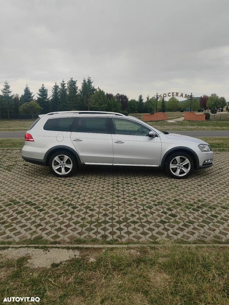 Volkswagen Passat Alltrack 2.0 TDI 4Motion DSG BlueMotion Tec - 4