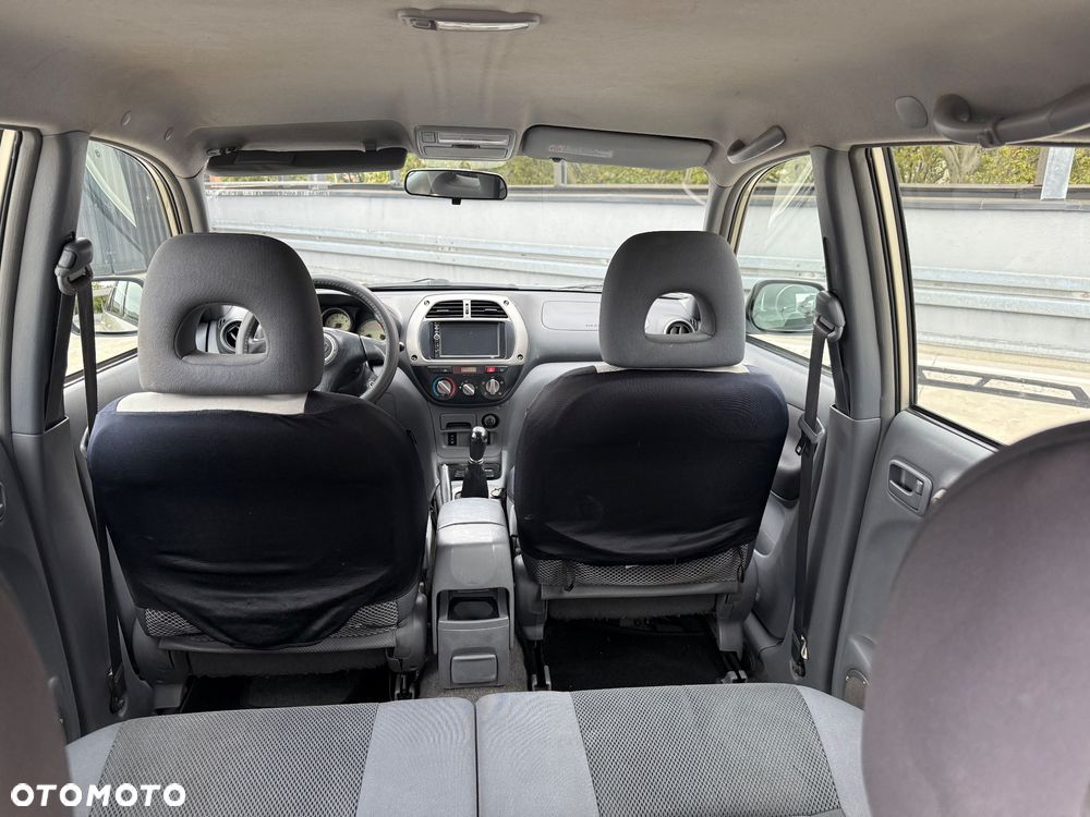 Toyota RAV4 2.0 VVT-i 4x4 - 9