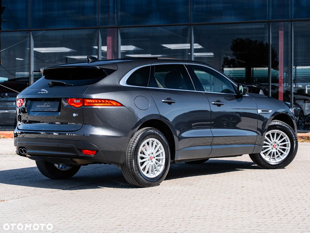 Jaguar F-Pace 20d Prestige - 12