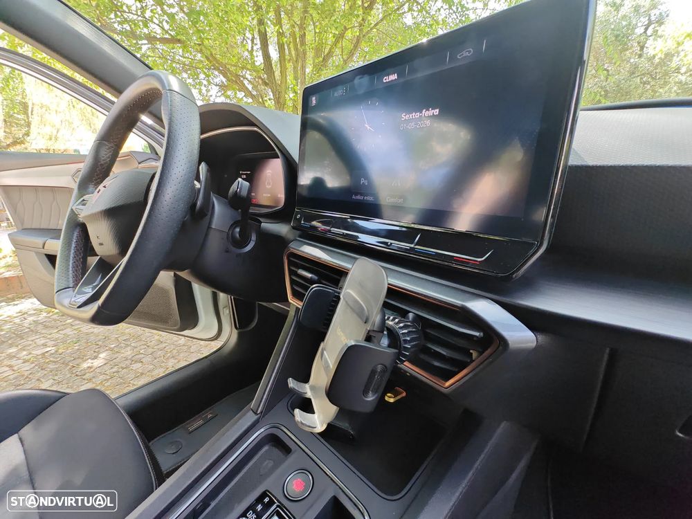 Cupra Leon ST 1.4 e-Hybrid MID DSG - 12
