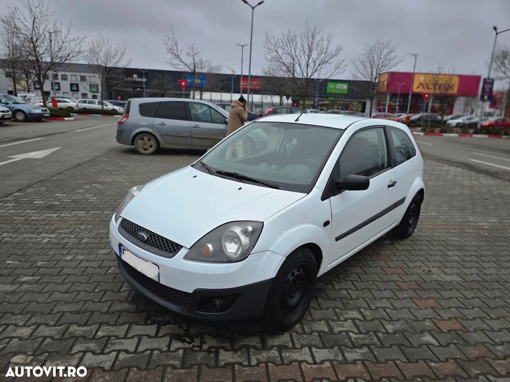 Ford Fiesta 1.4 TDCI Ambiente - 1