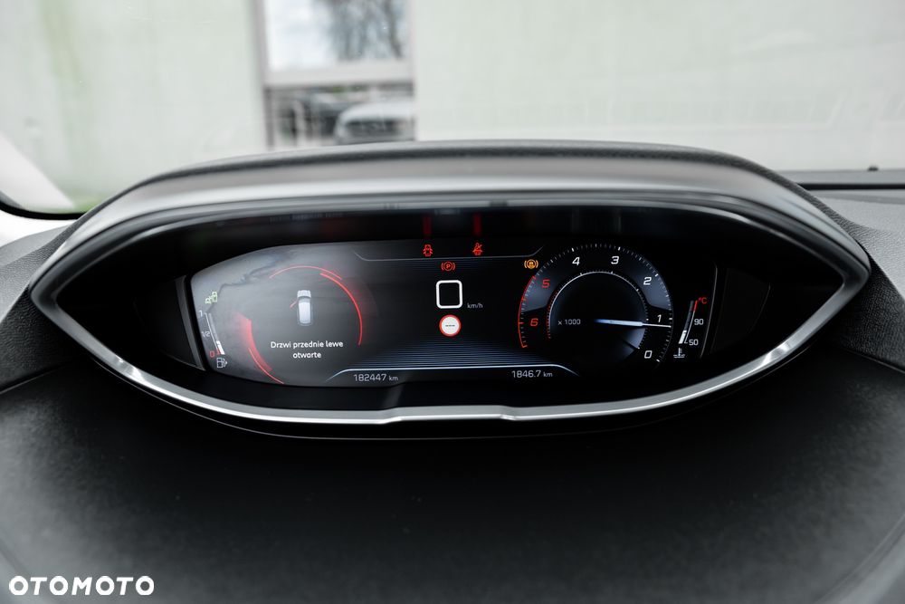 Peugeot 3008 2.0 BlueHDi Allure - 28