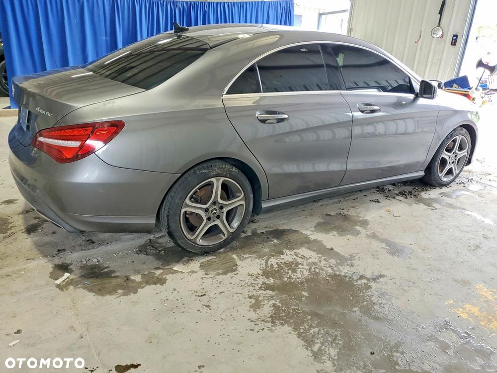 Mercedes-Benz CLA - 4