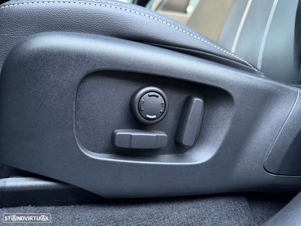 Land Rover Range Rover Velar 2.0 D200 AWD R-Dynamic SE - 17