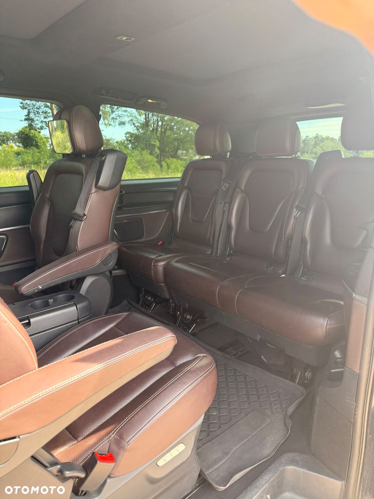 Mercedes-Benz Klasa V 250 d 4-Matic Exclusive 7G-Tronic - 17