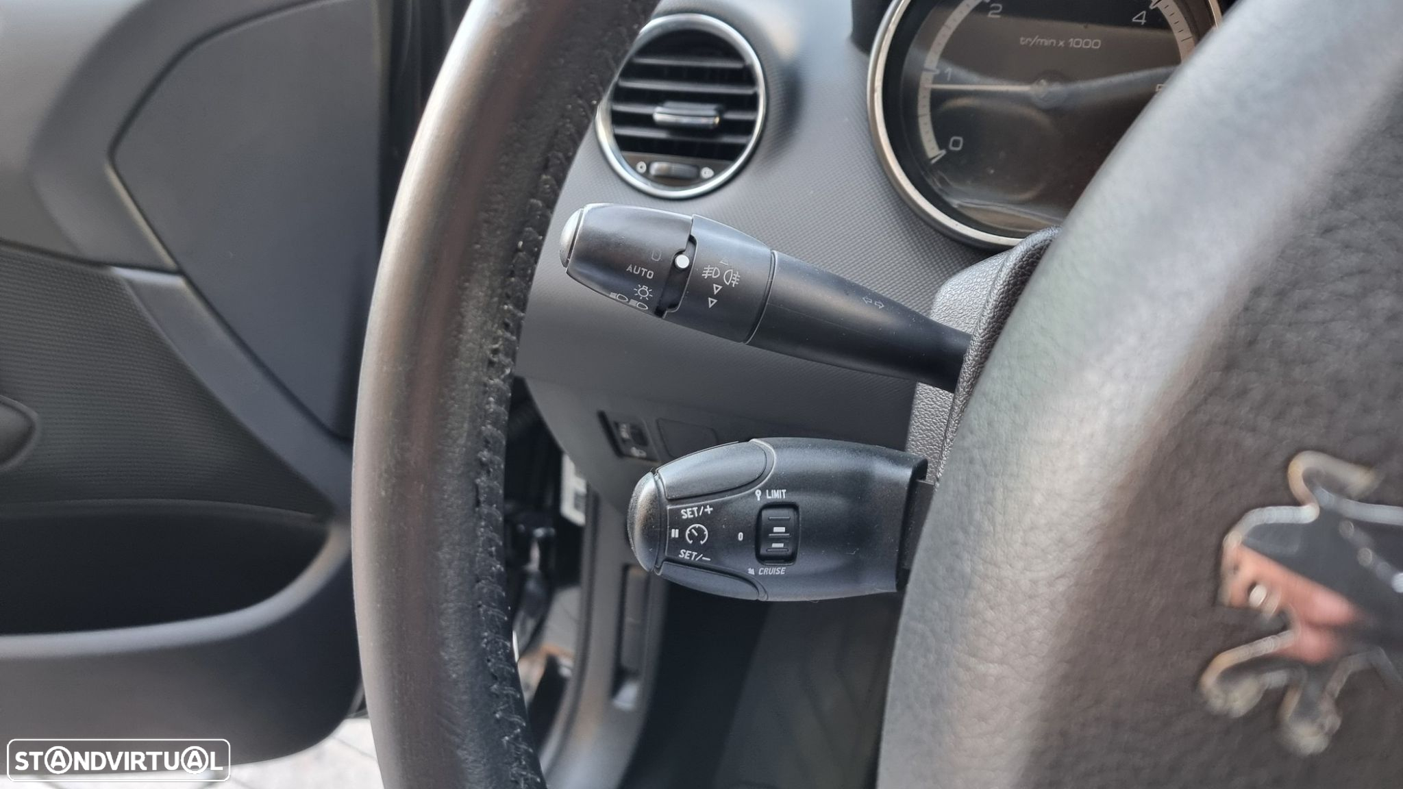 Peugeot 308 SW 1.6 HDi Executive - 21
