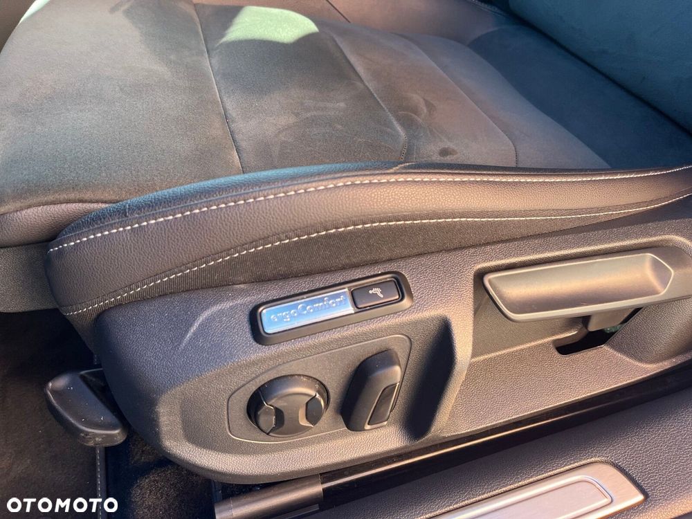 Volkswagen Arteon 2.0 TSI R-Line DSG - 13