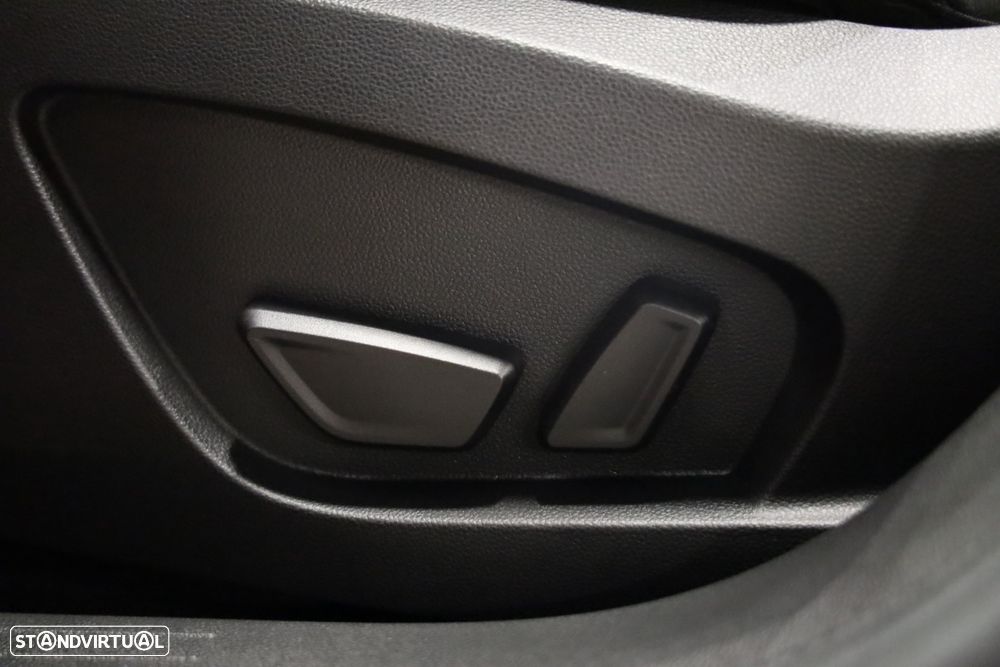 Renault Captur 1.6 E-Tech Plug-In Initiale Paris - 21