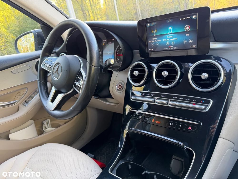 Mercedes-Benz GLC 220 d - 16