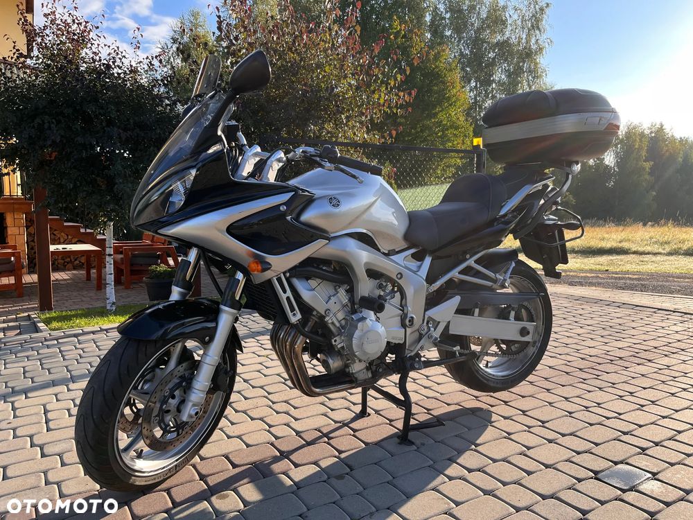 Yamaha FZ6
