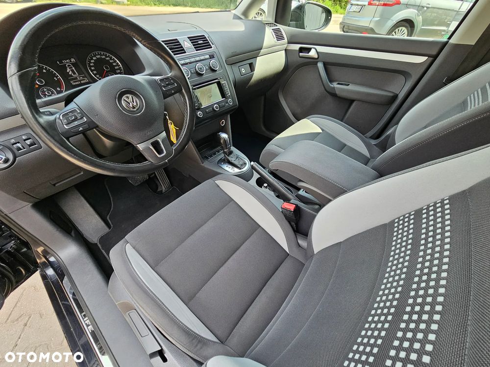 Volkswagen Touran 2.0 TDI DPF DSG Life - 28